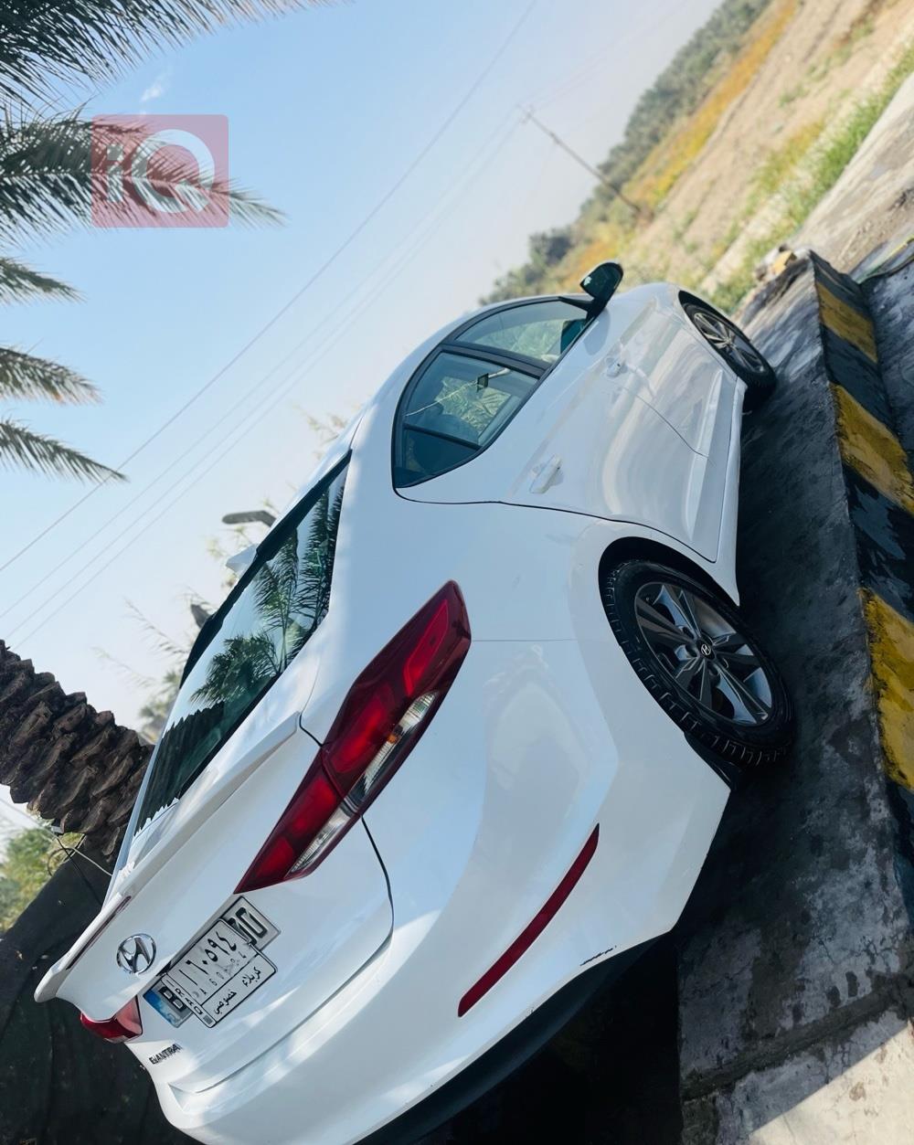 هیوندای ئەلەنترا